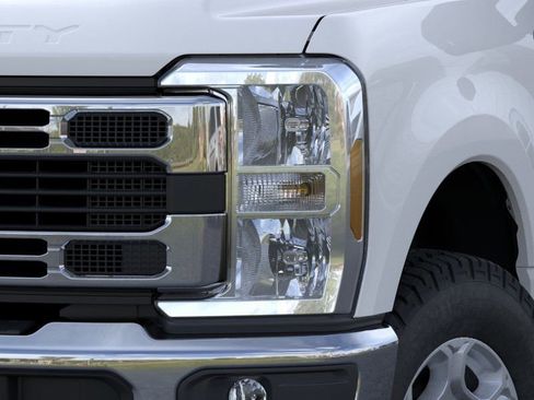 New 2026 Ford F350 XLT w/ FX4 Off-Road Package image 18