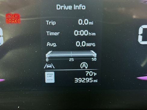 Used 2025 Kia Telluride S image 19