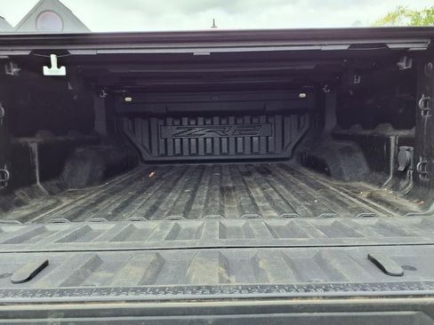 Used 2023 Chevrolet Colorado ZR2 w/ ZR2 Convenience Package III AWD/4WD image 6