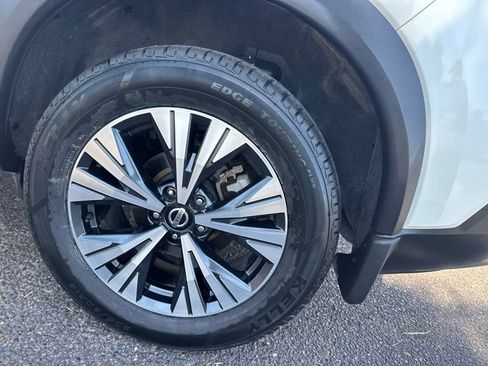 Used 2021 Nissan Rogue SV FWD image 10