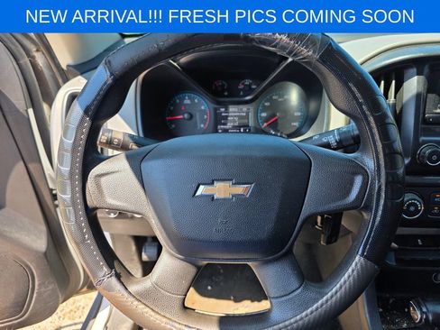 Used 2015 Chevrolet Colorado W/T RWD image 10