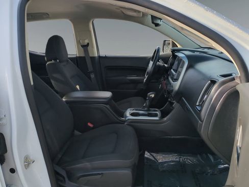 Used 2022 Chevrolet Colorado LT w/ Safety Package image 15