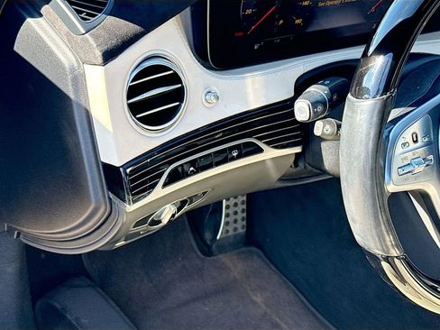 Used 2019 Mercedes-Benz S 560 4MATIC Sedan image 11