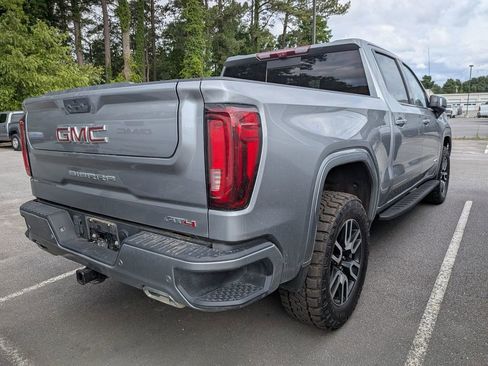 Used 2024 GMC Sierra 1500 AT4 w/ Technology Package AWD/4WD image 9
