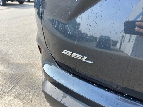 Used 2024 Ford Edge SEL w/ Convenience Package AWD/4WD image 5