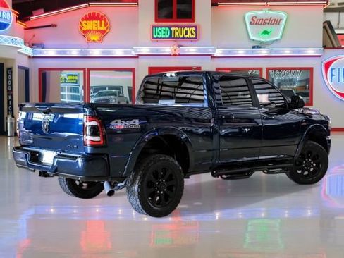 Used 2021 RAM 2500 Laramie w/ Night Edition AWD/4WD image 3