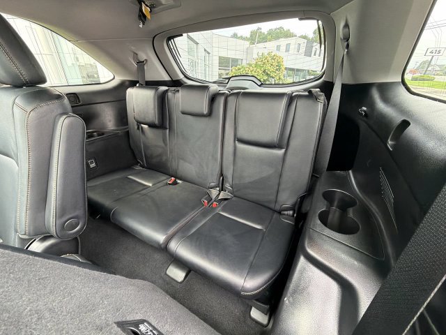 Used 2019 Toyota Highlander Limited Platinum AWD/4WD image 24