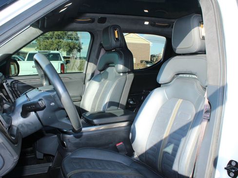 Used 2022 Rivian R1T Adventure image 16