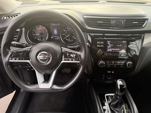 Used 2017 Nissan Rogue Sport S w/ S Appearance Package image 8