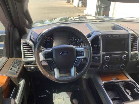 Used 2017 Ford F250 King Ranch w/ King Ranch Ultimate Package AWD/4WD image 10