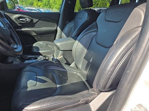 Used 2020 Jeep Cherokee Limited w/ Advanced Safety Group AWD/4WD image 11