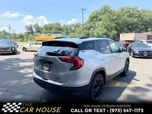 Used 2021 GMC Terrain SLE w/ Driver Convenience Package AWD/4WD image 8