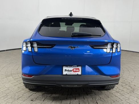 Certified 2025 Ford Mustang Mach-E Premium image 5