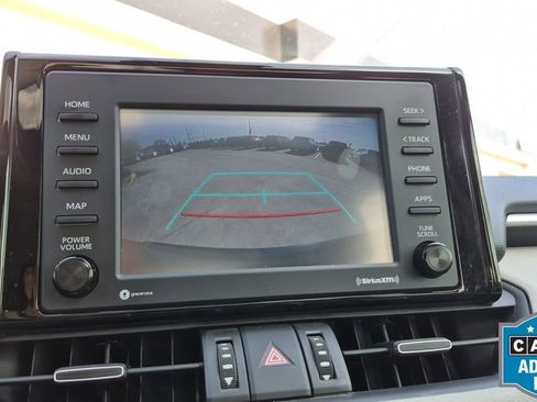 Used 2021 Toyota RAV4 XLE Premium image 43