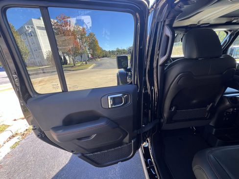 New 2026 Jeep Wrangler Unlimited Rubicon AWD/4WD image 12