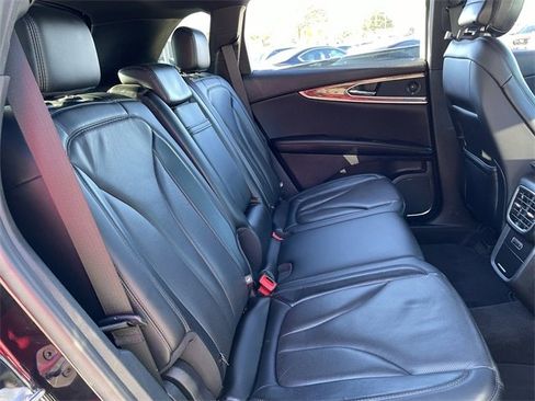 Used 2020 Lincoln Nautilus Reserve w/ Equipment Group 201A image 28