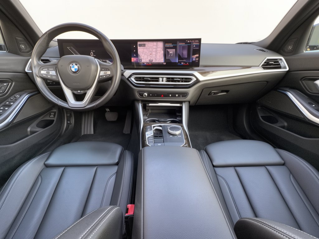 Used 2023 BMW 330i Sedan w/ Premium Package RWD image 17