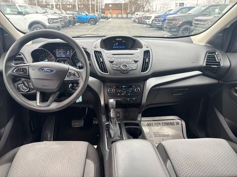 Used 2017 Ford Escape SE image 16