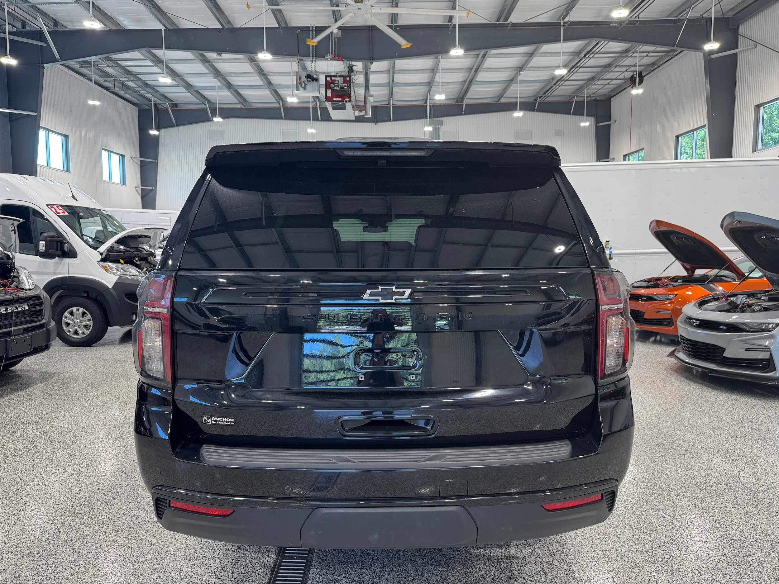 Used 2023 Chevrolet Suburban Z71 w/ Luxury Package AWD/4WD image 10