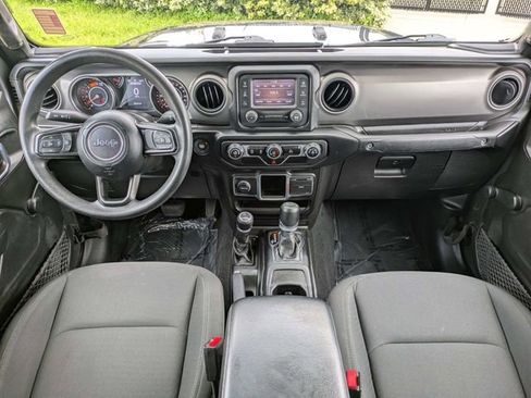 Used 2021 Jeep Gladiator Sport AWD/4WD image 15