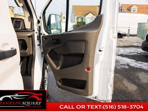 Used 2024 Ford Transit 350 XLT image 17