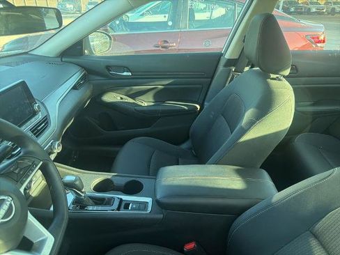 Certified 2025 Nissan Altima 2.5 SV AWD/4WD image 10