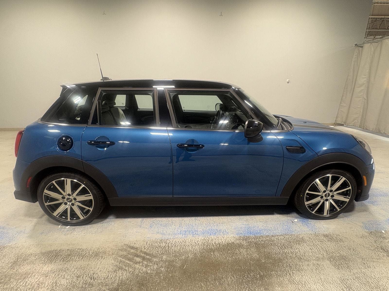 Used 2024 MINI Cooper S FWD image 14