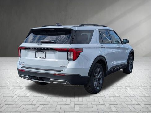 New 2026 Ford Explorer Active w/ Active Comfort Package image 9
