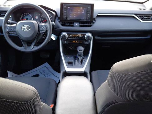 Used 2021 Toyota RAV4 LE image 38