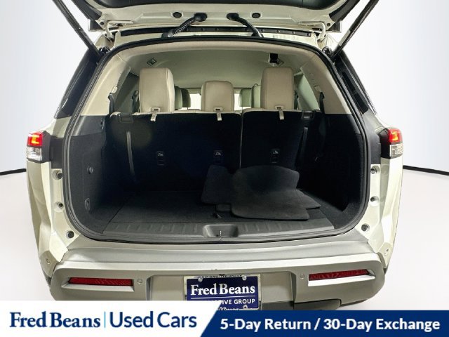 Used 2024 Nissan Pathfinder SL AWD/4WD image 33