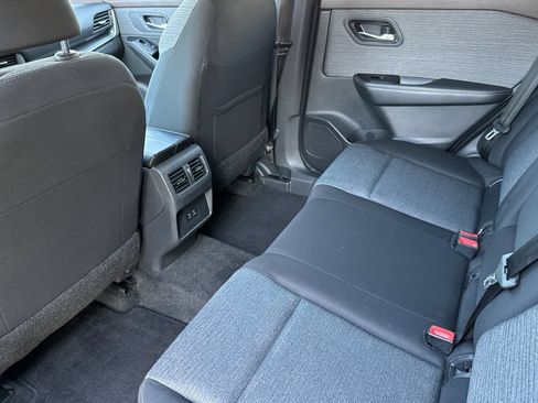 Certified 2023 Nissan Rogue SV image 13