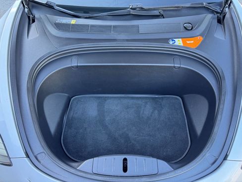 Used 2018 Tesla Model 3 Long Range RWD image 18