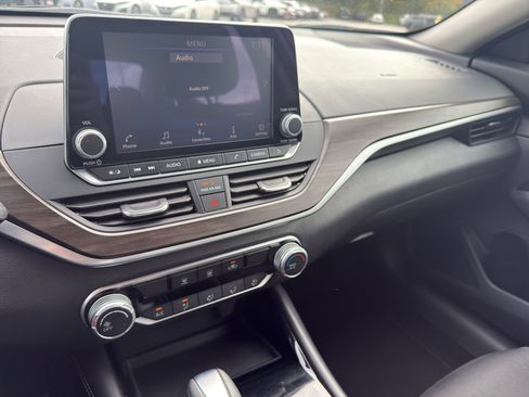 Certified 2023 Nissan Altima 2.5 SV image 21