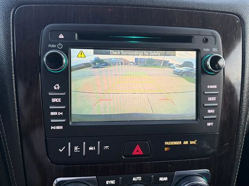 Used 2016 Chevrolet Traverse LT AWD/4WD image 8