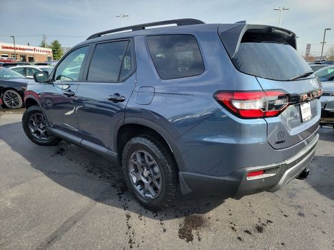 New 2026 Honda Pilot TrailSport image 6