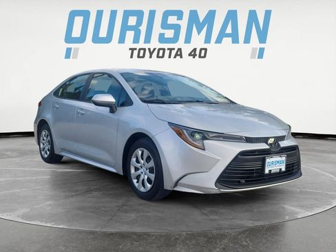 Used 2023 Toyota Corolla LE image 1