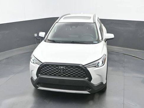 Used 2023 Toyota Corolla Cross LE w/ Moonroof Package image 14