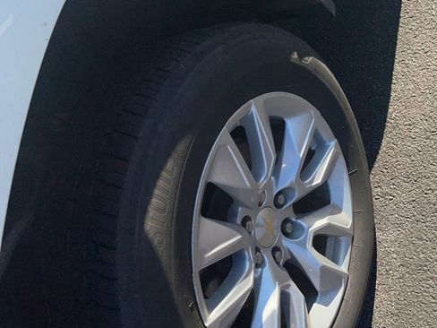 Used 2021 Chevrolet Silverado 1500 Custom image 6