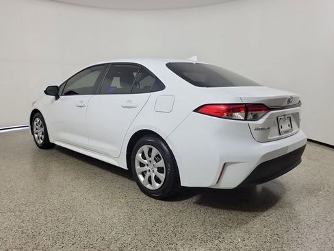 Used 2025 Toyota Corolla LE w/ Convenience Package FWD image 7
