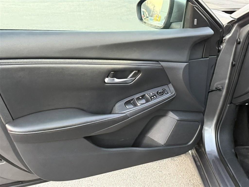 Used 2021 Nissan Sentra SV FWD image 11