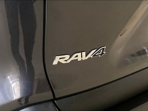 Used 2023 Toyota RAV4 XLE Premium FWD image 31