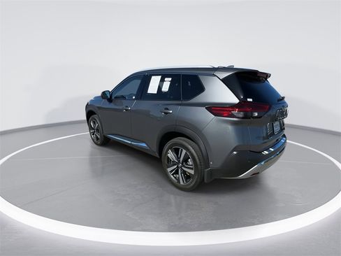 Used 2023 Nissan Rogue Platinum w/ Platinum Premium Package image 6