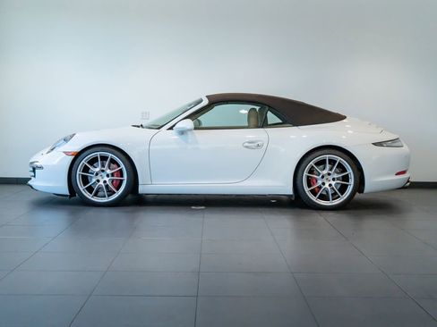 Used 2013 Porsche 911 Carrera S RWD image 2