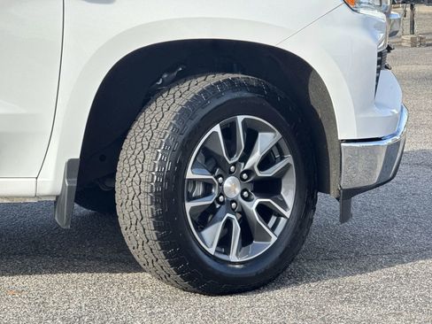 Used 2025 Chevrolet Silverado 1500 LT w/ Z71 Off-Road Package image 12