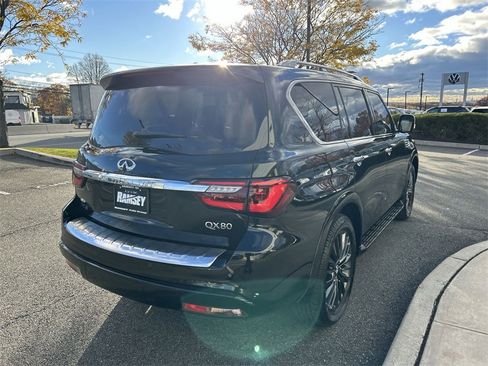 Certified 2024 INFINITI QX80 Sensory w/ Cargo Package image 8