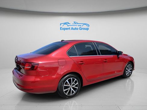 Used 2017 Volkswagen Jetta SE FWD image 7