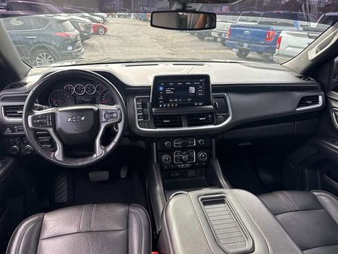 Used 2021 Chevrolet Suburban RST w/ Luxury Package image 8