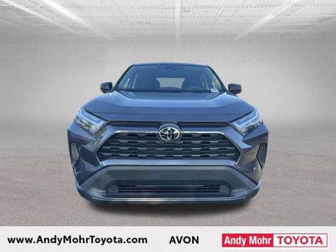 Used 2023 Toyota RAV4 LE AWD/4WD image 3