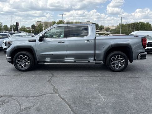 New 2026 GMC Sierra 1500 SLT image 13