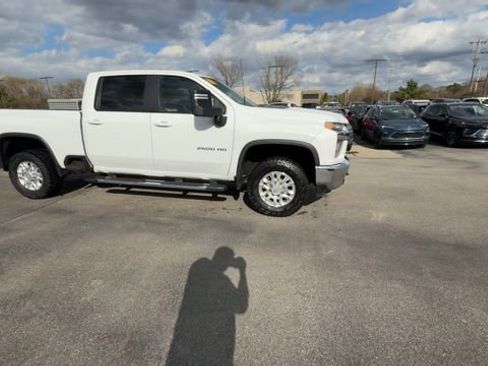 Used 2023 Chevrolet Silverado 2500 LT w/ Convenience Package AWD/4WD image 9